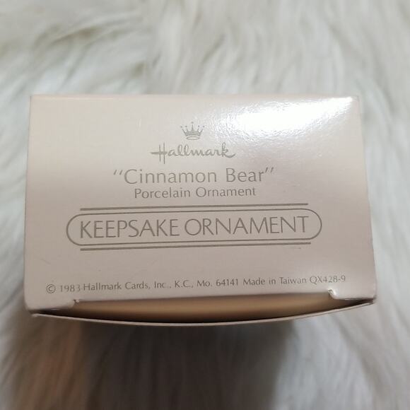 Vintage Hallmark Keepsake Ornament Cinnamon Bear 1983 - Picture 2 of 4